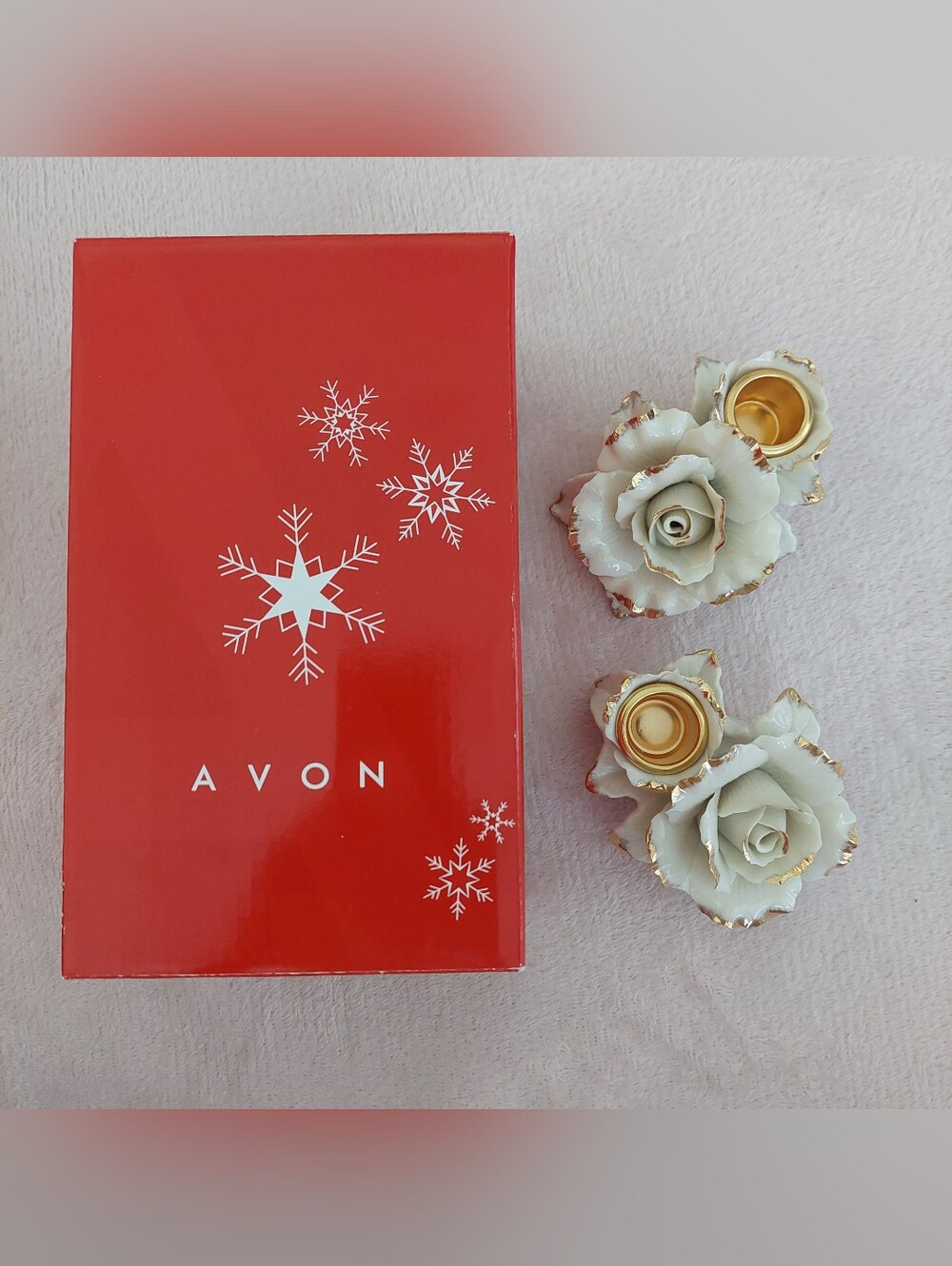 AVON "WINTER ROSE" Candleholders NIB - Picture 14 of 14